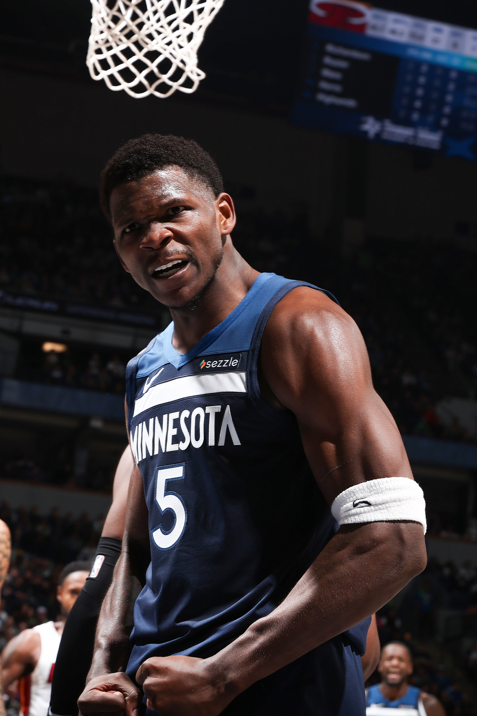 Kysports-回旋镖反噬！爱德华兹三年前曾嘲讽太阳抢七第三节仅得30多分