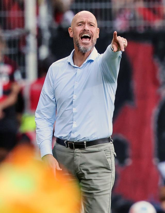 开云娱乐app安全登录-滕帅震怒！德天空：滕哈赫震惊于报道和高层沉默 坚信要更多时间