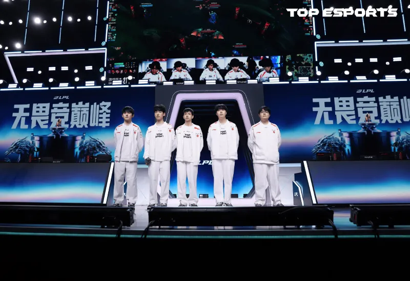 搏至无憾！战胜WBG后，TES总积分来到120分，保底进入冒泡赛