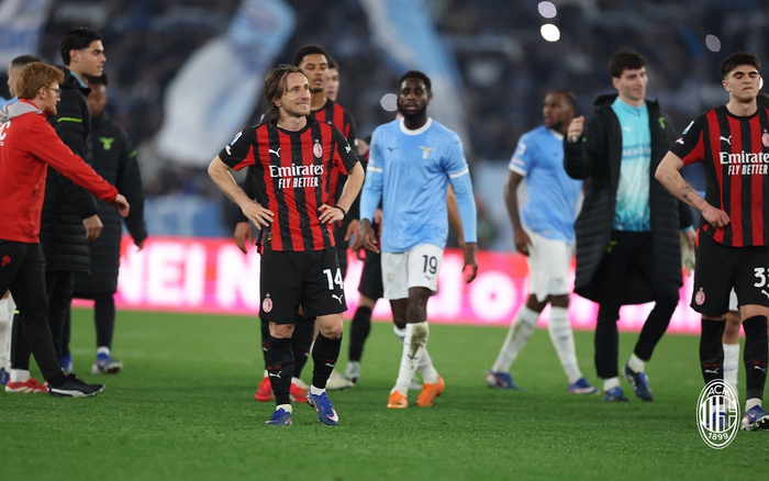 米兰总监确认莫德里奇续约选项，强调需平静决定|AC米兰|卢卡·莫德里奇|运动员发声|ac米兰|塔雷_新浪体育_新浪新闻